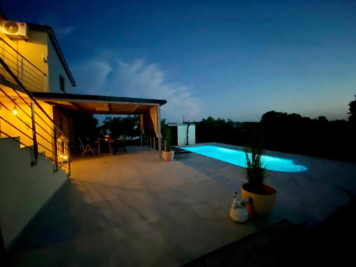 Naturia Holiday House Medulin Luaran gambar